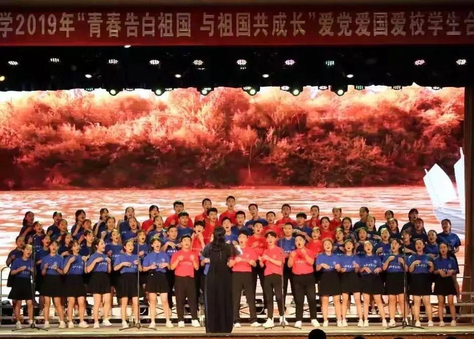 杨振宁翁帆住宅曝光，房间狭小异常简朴，不在乎名利